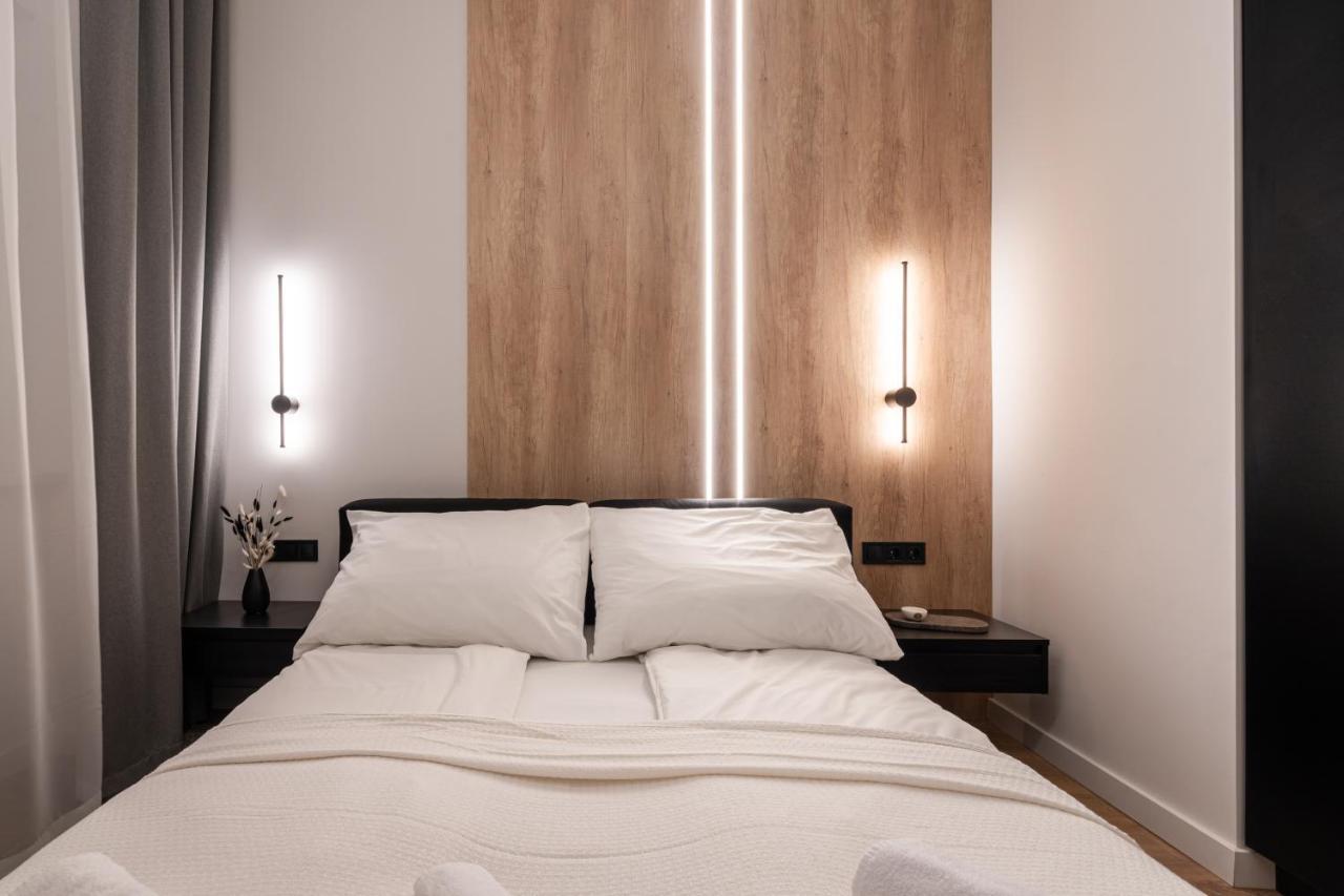 E56 - Grand Boulevard Heritage Residence - Best Location By Bqa Budapest Eksteriør billede
